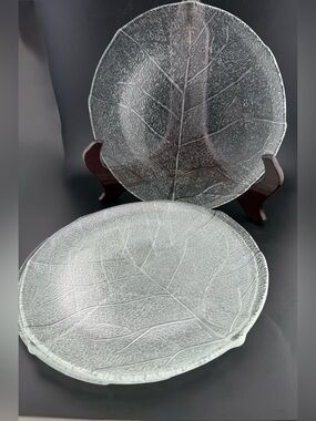4 Arcoroc Aspen Leaf 9.25” plates